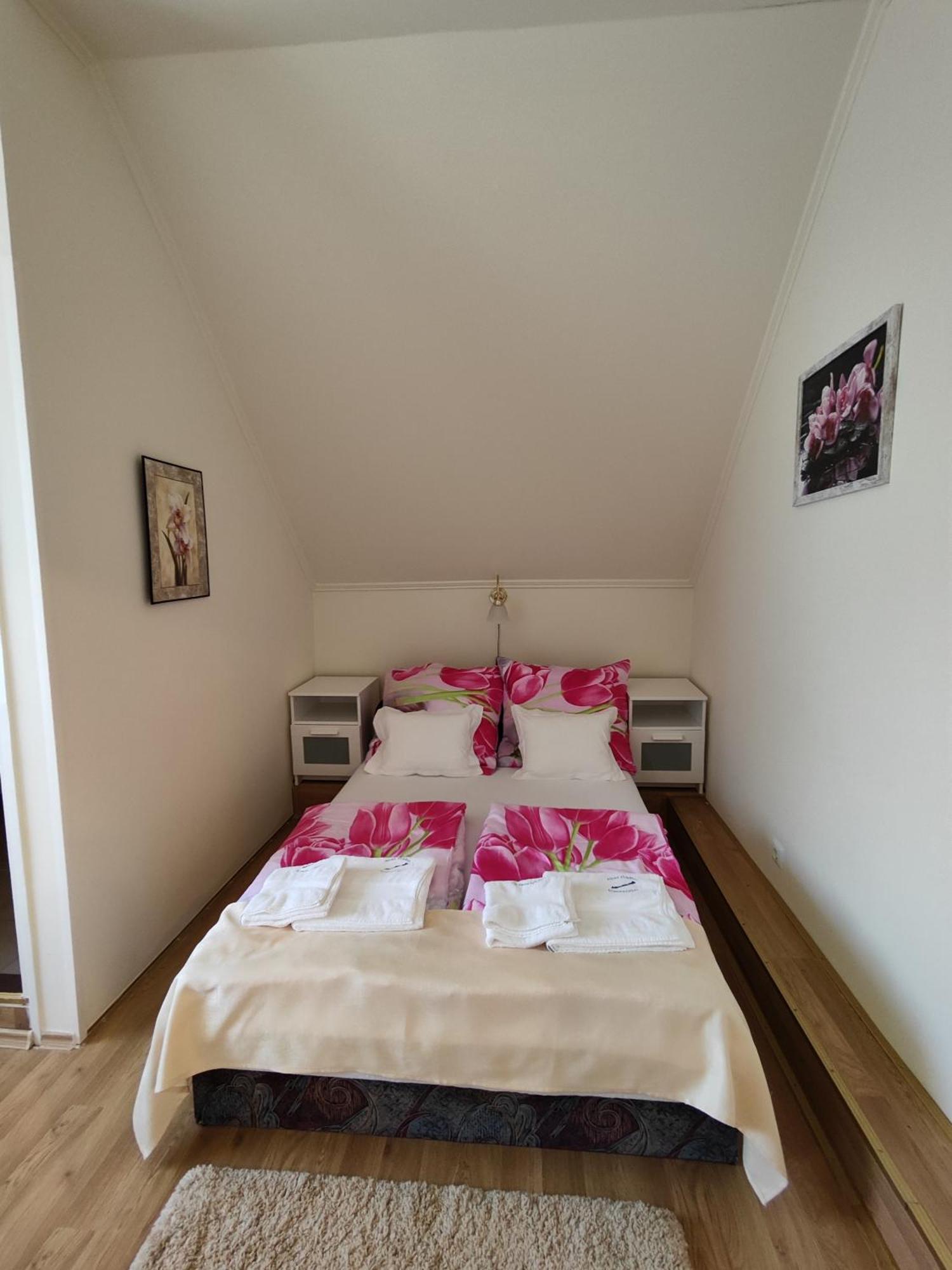 Ferienwohnung Havasi Ueduelohaz Gyenesdiás Exterior foto