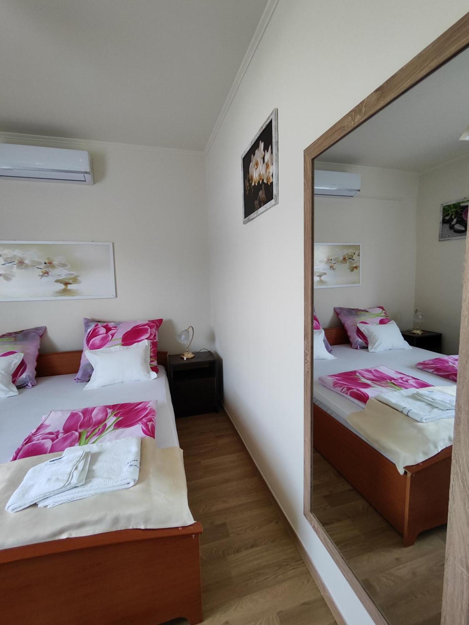 Ferienwohnung Havasi Ueduelohaz Gyenesdiás Exterior foto