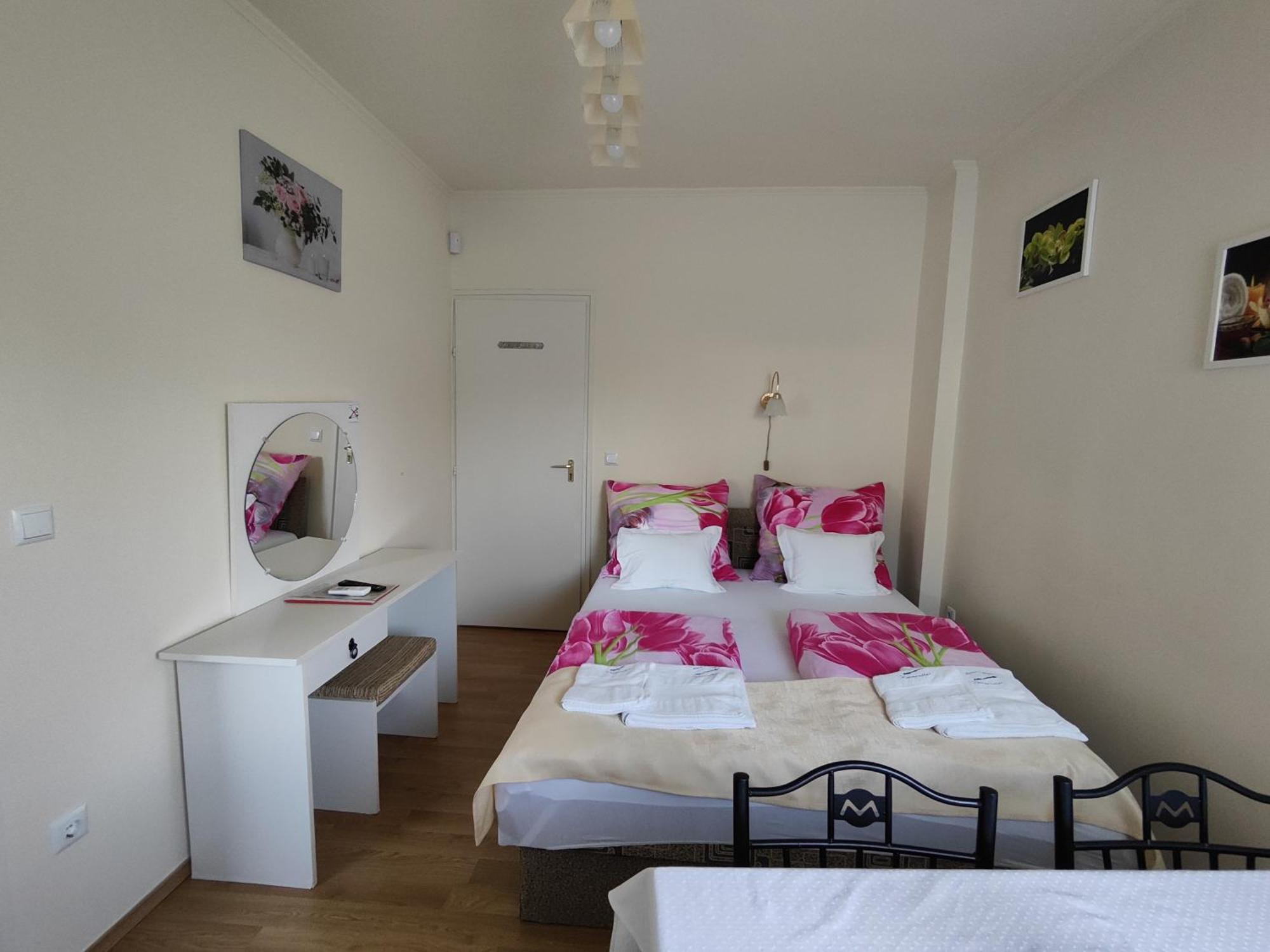 Ferienwohnung Havasi Ueduelohaz Gyenesdiás Exterior foto