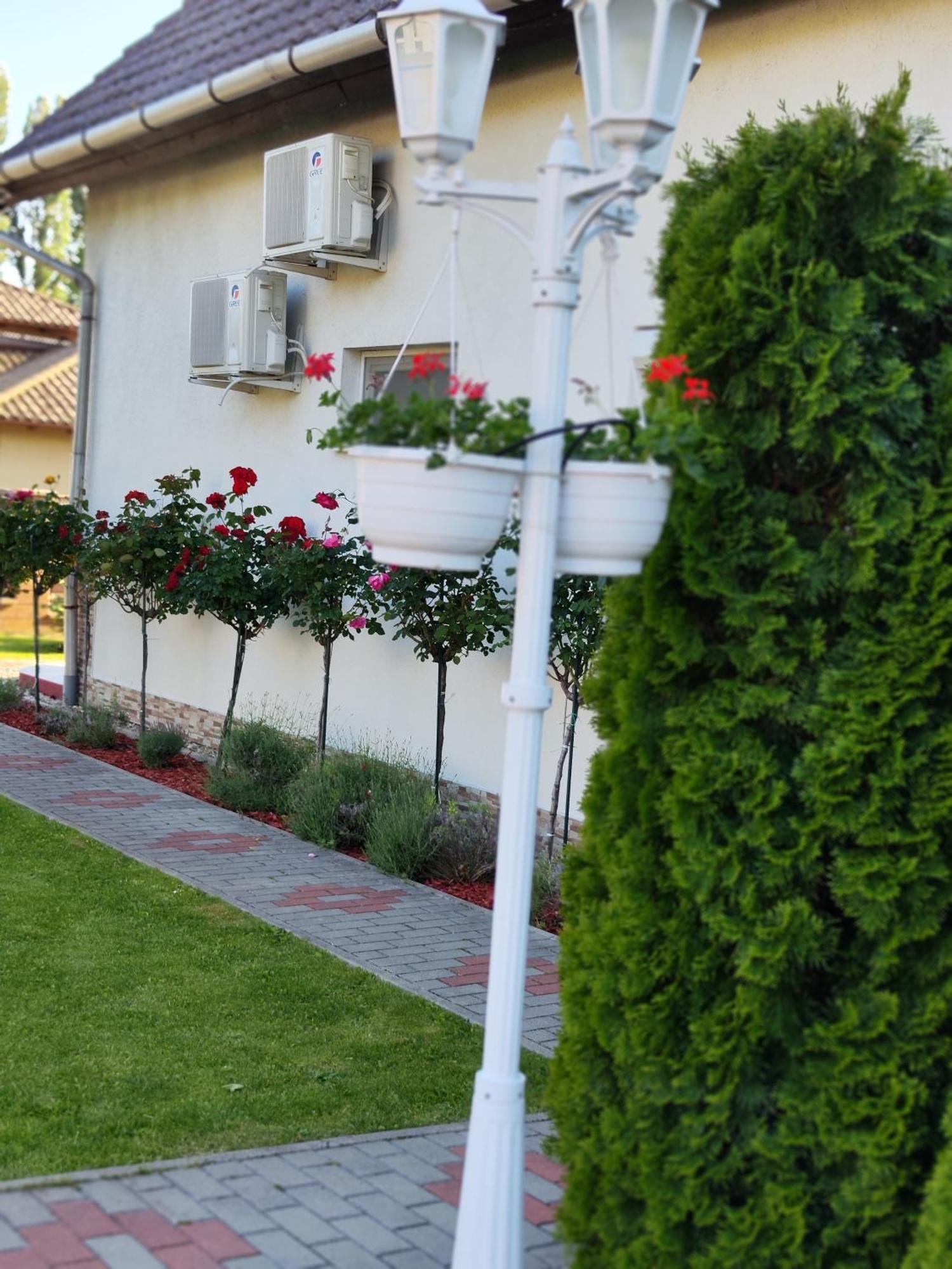Ferienwohnung Havasi Ueduelohaz Gyenesdiás Exterior foto